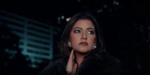 بفيديو
      كليب
      في
      لبنان..
      ياسمين
      علي
      تطرح
      أغنية
      أعراض
      انسحابه