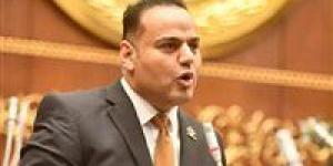 النائب الحسيني الليثي: المواطن لا يملك أسهماً في الشركات.. بل يبحث عن حياة كريمة