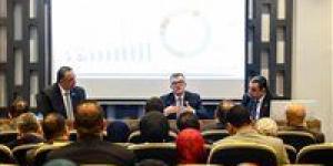 وزير
      التخطيط:
      5.1%
      معدل
      النمو
      المحقق
      في
      9
      أشهر..
      ونستهدف
      القفز
      إلى
      5.4%
      العام
      المالي
      المقبل