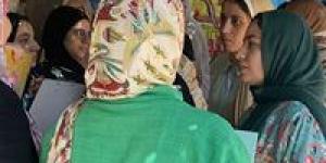 تسجيل
      حالتي
      إعياء
      لطالبة
      وإدارية
      داخل
      لجنتين
      منفصلتين
      بالمنيا