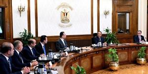 مدبولي
      يتابع
      موقف
      تنفيذ
      التعداد
      العام
      للسكان
      والإسكان
      والمنشآت
      2027
