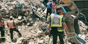 غزة
      تنزف
      رغم
      وقف
      إطلاق
      النار..
      استشهاد
      أم
      فلسطينية
      وأطفالها
      الأربعة
      في
      قصف
      إسرائيلي
      جديد..
      خروقات
      متواصلة
      تعمق
      الكارثة
      الإنسانية
      ومطالب
      بتحرك
      دولي
      عاجل
