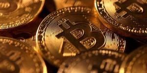 البيتكوين تقترب من 66 ألف دولار بدعم تراجع التوترات والنفط