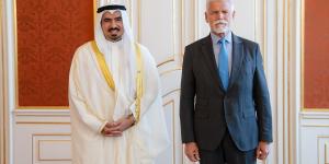 طلال الشطي يقدم أوراق اعتماده لرئيس التشيك سفيرا للكويت في براغ