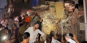 انهيار
      عقار
      مكون
      من
      4
      طوابق
      بالغربية
      والبحث
      عن
      أشخاص
      داخل
      محال
      تجارية
      وآخرون
      تصادف
      مرورهم
      (صور)
