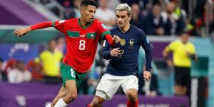 نجم وسط منتخب المغرب يدخل دائرة اهتمامات برشلونة لتعويض غياب دي يونغ