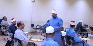 أمين البحوث الإسلامية يتفقد أعمال الامتحان التحريري لمسابقة ابتعاث رمضان 1448هـ (صور)