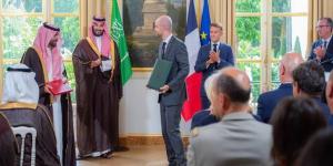 ولي العهد وماكرون يبحثان العلاقات الاستراتيجية ويشهدان تبادل 4 اتفاقيات