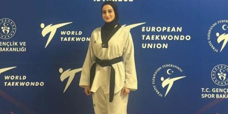 حكمة فلسطينية تحصل على شارة التحكيم الدولية في التايكواندو