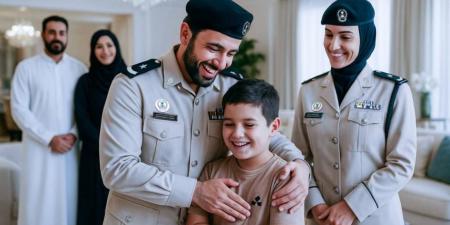 شرطة الشارقة تُعيد الطمأنينة لطفل تعرض لموقف مروري مفاجئ