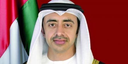 عبدالله بن زايد: الإمارات ستواصل إغاثة الفلسطينيين في غزة براً وجواً وبحراً