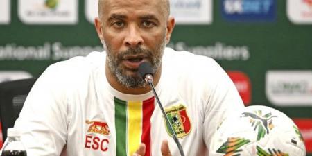 بعد فشله في التأهل للمونديال..مدرب نيجيريا يتهم الكونغو بـ "السحر"