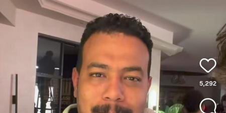 من
      كواليس
      مسلسل
      اللعبة..
      هشام
      ماجد
      يمازح
      جمهوره
      بفيديو
      مع
      شبيه
      مصطفى
      غريب