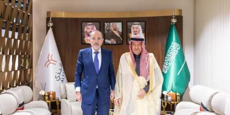 وزير
      خارجية
      الأردن
      يصل
      إلى
      الرياض
      في
      زيارة
      رسمية