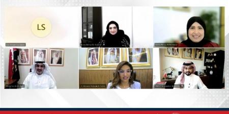 القائد
      يترأس
      أعمال
      الاجتماع
      الرابع
      للجنة
      تكافؤ
      الفرص
      بهيئة
      المعلومات
      والحكومة
      الإلكترونية