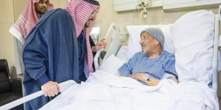 أمير
      القصيم
      يزور
      رجل
      الأعمال
      عبدالله
      الزامل
      ويطمئن
      على
      صحته