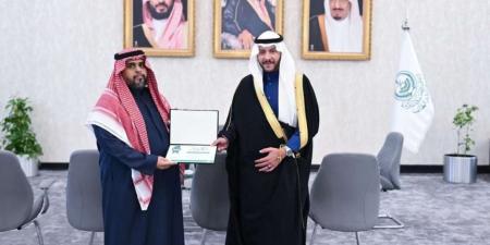 تكريم
      مازن
      الزهراني