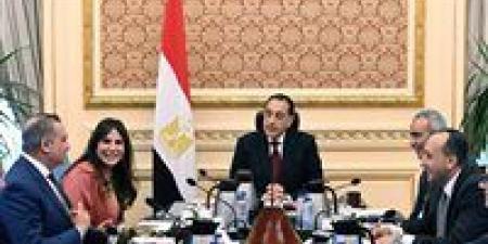 رئيس
      الوزراء
      يضع
      التنمية
      الحضرية
      على
      طاولة
      التنفيذ..
      استثمارات
      واعدة
      وخارطة
      فرص
      تمتد
      لـ17
      محافظة