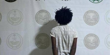 “دوريات
      المجاهدين”
      بجازان
      تقبض
      على
      مخالف
      اثيوبي
      لترويجه
      الحشيش
      والإمفيتامين
      المخدرتين