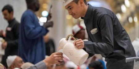 هوية بصرية لتفطير الصائمين بالحرمين