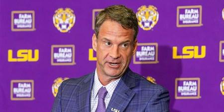 مدرب مليونير يسرق سلة تسوق