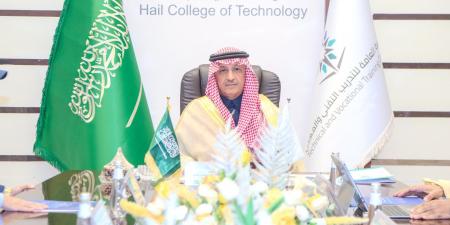 وزير التعليم يزور الكلية التقنية بحائل