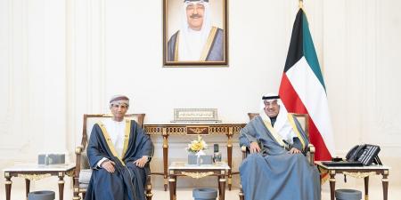 سمو ولي العهد يستقبل الممثل الخاص للأمين العام للأمم المتحدة في العراق