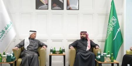 غرفة الأحساء ومطارات الدمام تبحثان تطوير الحركة الجوية بمطار الأحساء الدولي