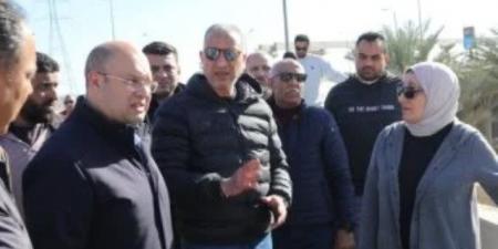 محافظ الجيزة يعاين موقع هبوط بالجسم الخارجى لمطلع محور 26 يوليو بسبب الأمطار