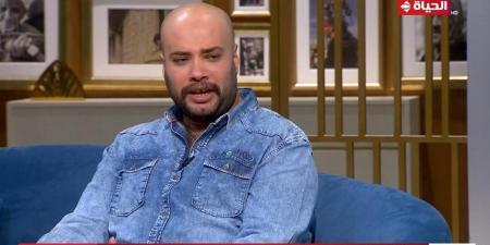 اليوم.. تشييع جثمان والد الفنان حاتم صلاح من مسجد آل رشدان