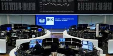 "ستاندرد
آند
بورز
500"
يرتفع
طفيفاً
عقب
وقف
إطلاق
النار