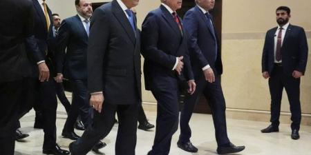 رئيس
      وزراء
      باكستان
      يزور
      السعودية
      وقطر
      وتركيا..
      ما
      أهداف
      الجولة
      في
      هذا
      التوقيت؟