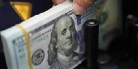 استقرار
الدولار..
وتحركات
جديدة
في
أسعار
الذهب
والسبائك
داخل
السوق
المصري