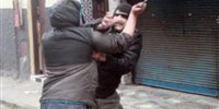 مشاجرة
      بالأسلحة
      البيضاء
      في
      الغربية
      بسبب
      فرز
      مخلفات