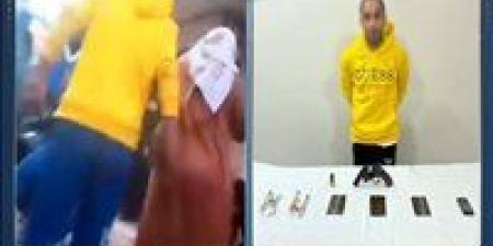 القبض
      على
      تاجر
      مخدرات
      يتحرش
      بالسيدات
      في
      المنيا