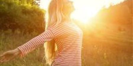 "بين
      الشفاء
      والخطر"
      ..
      ماذا
      تفعل
      أشعة
      الشمس
      بجسمك
      يومًا
      بعد
      يوم؟