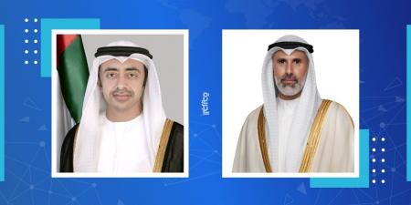وزير الخارجية يبحث مع نظيره الإماراتي تطورات الأوضاع الإقليمية وجهود تعزيز الأمن والاستقرار