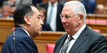 السيد
      القصير
      يشيد
      ببيان
      مدبولي
      أمام
      البرلمان:
      يعكس
      شفافية
      الحكومة
      وقدرتها
      على
      إدارة
      الأزمة