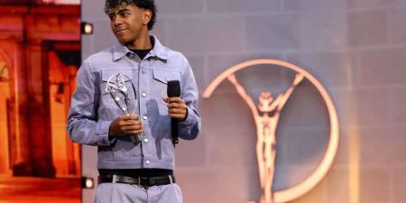 لامين
      يامال
      أفضل
      لاعب
      شاب
      في
      العالم
      بجوائز
      لوريوس
      2026