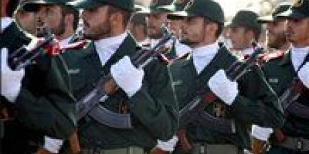 دولة
      فوق
      الدولة..
      الحرس
      الثوري
      يضع
      "الفيتو"
      على
      طاولة
      المفاوضات
      مع
      واشنطن