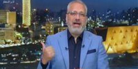 تامر
      أمين:
      العالم
      داخل
      "نفق
      مظلم"
      وأزمة
      طاقة
      قد
      تشل
      حركة
      الطيران
      خلال
      الصيف