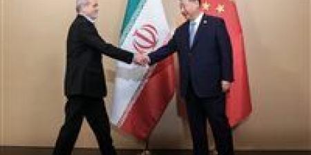 إسرائيل
      هيوم: الصين
      تضغط
      على
      إيران
      لتقديم
      تنازلات..
      وترامب
      تلقى
      تطمينات
      باكستانية
      "حاسمة"