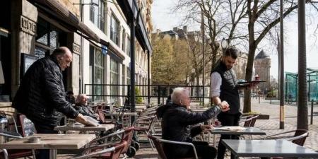 النشاط
      التجاري
      الفرنسي
      يهبط
      لأدنى
      مستوى
      في
      14
      شهراً