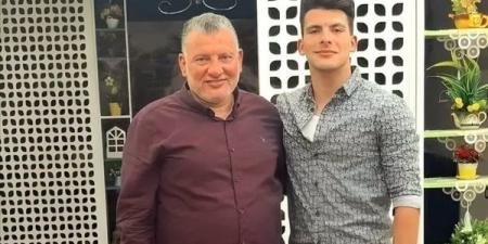 نادي
      الزمالك
      يرد
      على
      تصريحات
      والد
      أحمد
      سيد
      زيزو
      لاعب
      الأهلي