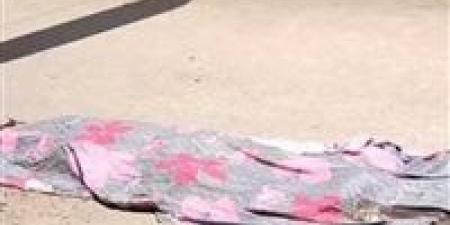 “ثوانٍ
      في
      الطريق
      أنهت
      حياتها”..
      مصرع
      عاملة
      دهستها
      سيارة
      أجرة
      مسرعة
      في
      الهرم