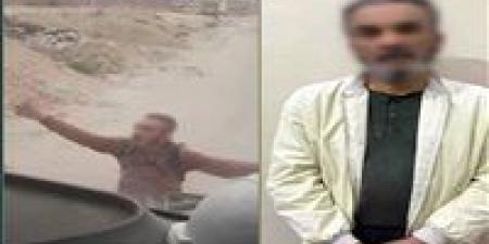 بلطجة
      على
      الطريق..
      الداخلية
      تكشف
      تفاصيل
      اعتراض
      طريق
      سيارة
      بالحجارة
      في
      الإسكندرية