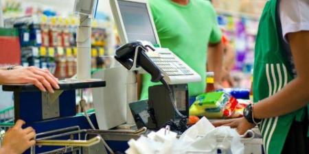 قرار لتنظيم ممرات البيع في البقالات والتموينات والأسواق المركزية