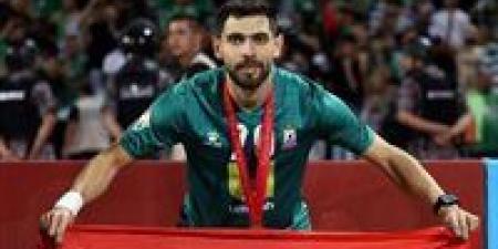 الوحدات
      الأردني
      يعلن
      التعاقد
      رسميًا
      مع
      المدافع
      السوري
      خالد
      كردغلي