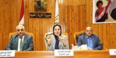 مدير
      تعليم
      القاهرة:
      جاهزية
      قصوى
      لانطلاق
      امتحانات
      نهاية
      العام
      2026..
      وحسم
      ضد
      أي
      محاولات
      غش
      أو
      تسريب