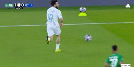 الأهلي
      ضد
      الفتح..
      ملخص
      اهداف
      ونتيجه
      مباراة
      الأهلي
      والفتح
      في
      دوري
      روشن
      السعودي
      بعد
      مرور
      65
      دقيقة